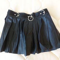 Faux Leather pleated skirt