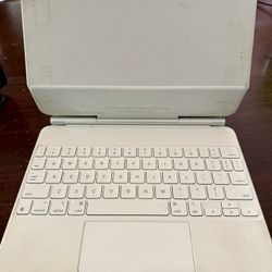 Apple Magic Keyboard 