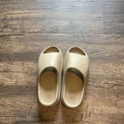 Adidas Yeezy Slides Cream 