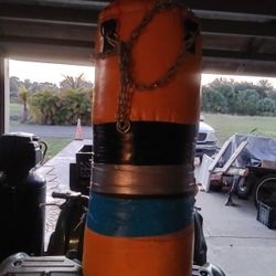 40" Kickboxing Punching Bag