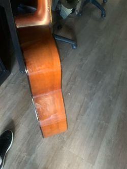 Yamaha F335 Acoustic Guitar