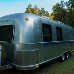 1999 Trailer 25' Dinette 6 Sleep Safari