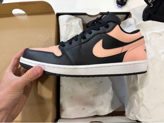 Air Jordan 1 low preowned sz 10