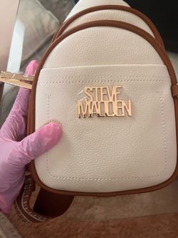 Steve Madden Crossbody Fanny Pack – White