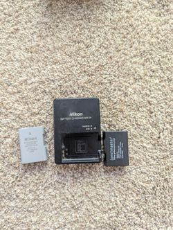 Nikon Battery Charger MH-24 And Batteries