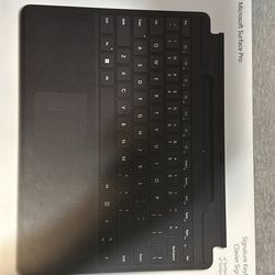 Microsoft surface pro signature keyboard 