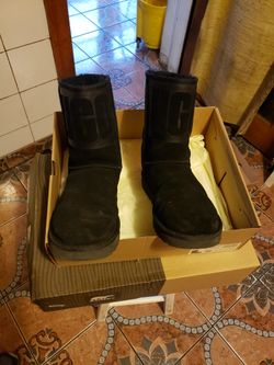 Size 10 Black UGG boots