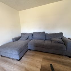 Gray 2 Piece Sectional With Chaise
