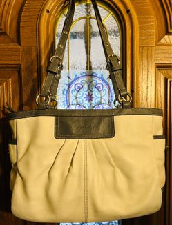 VINTAGE COACH SOHO PLEATED EAST/WEST GALLERY TOTE