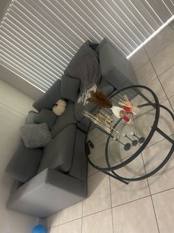 Modern Gray Sectional Couch – Clean, Comfortable, Great Condition