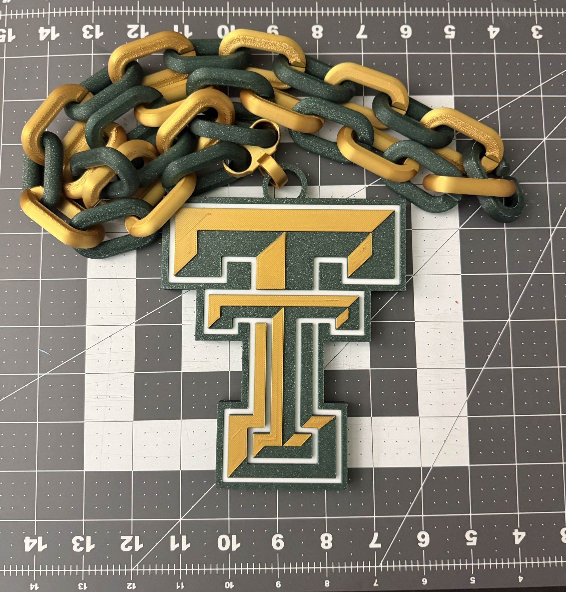 Double “T” High School Fan Chain.
