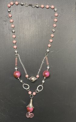 2 pearled necklaces