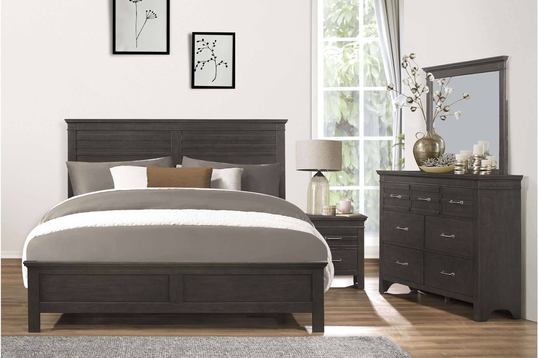 Queen Or Full Size Bedroom Set 