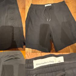 Abercrombie & Fitch Men's XS charcoal gray Fleece Shorts - Embossed Tonal Logo