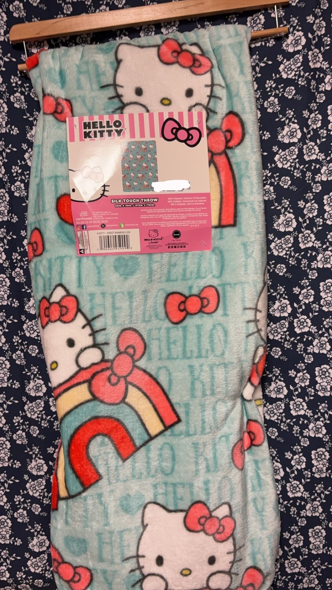 Hello Kitty Blanket