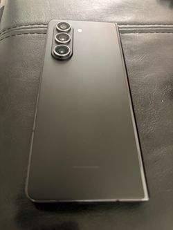 Samsung Galaxy Z Fold 5