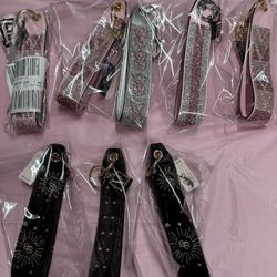 Victoria Secret Keychain —- CASH ONLY—-