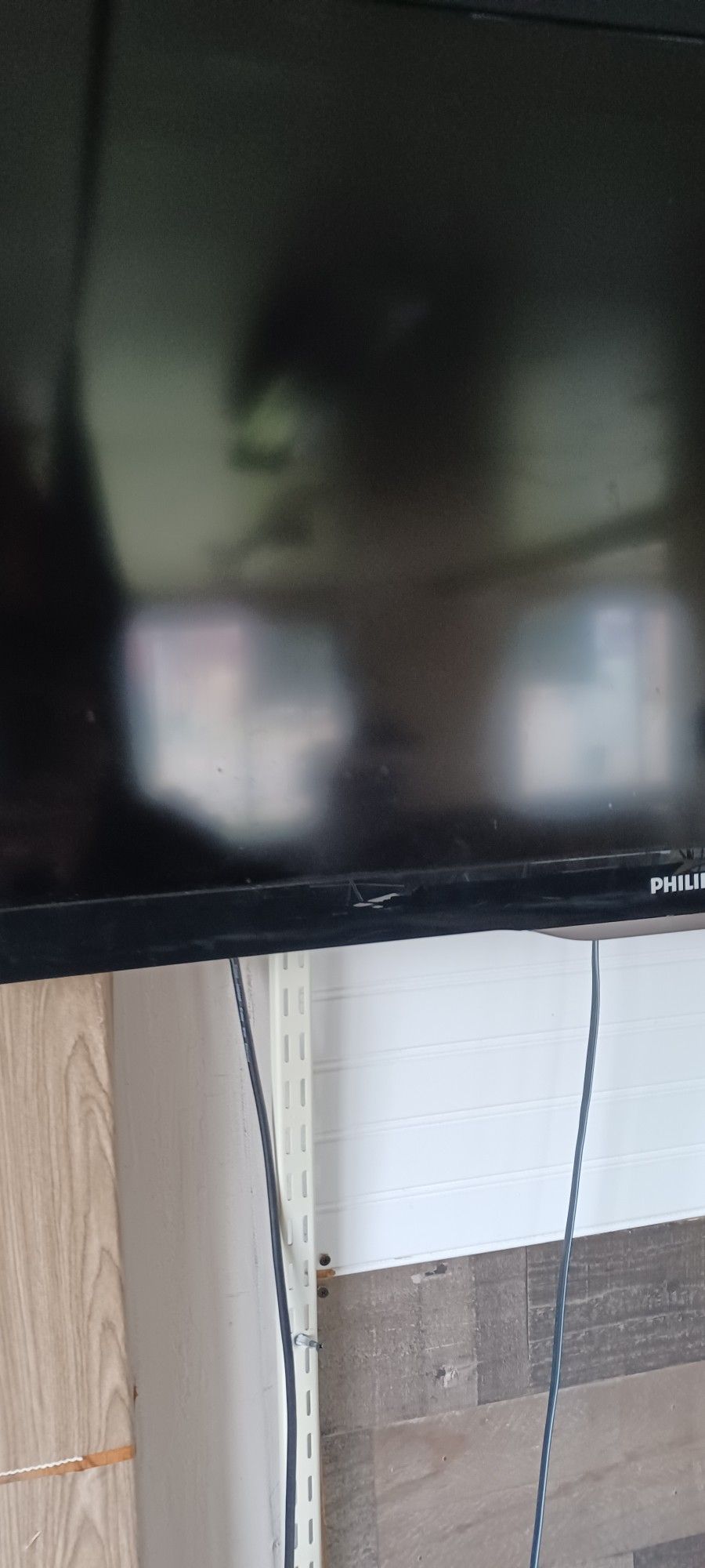 Phillips Flat-screen TV 40 Inch