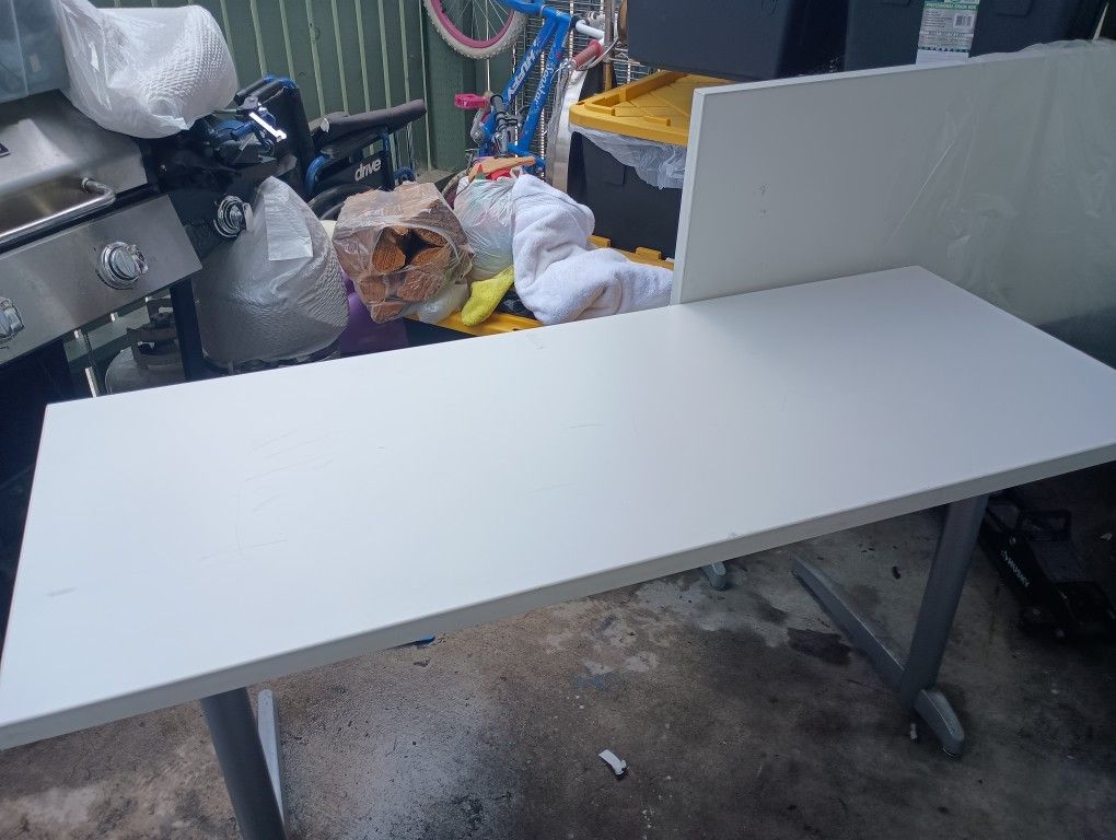 Folding Table
