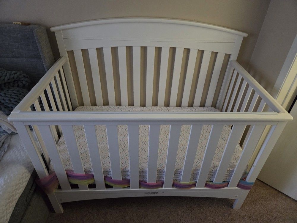 Crib + Mattress