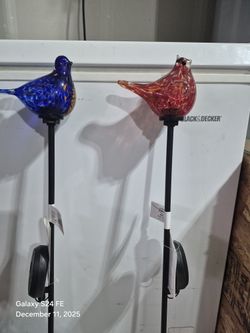 Birds Solar Stakes