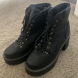 Combat Boots Size 38 (size 6-7)