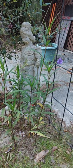 Cement Statue Figure Water bath Figurine
