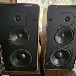 Boston Acoustics HD9