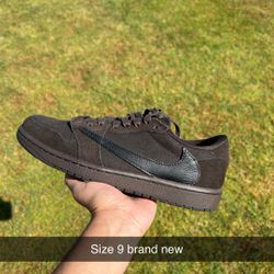 Jordan 1 Travis Velvet Brown Size 9