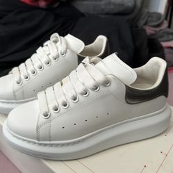 $100 Alexander McQuessns 