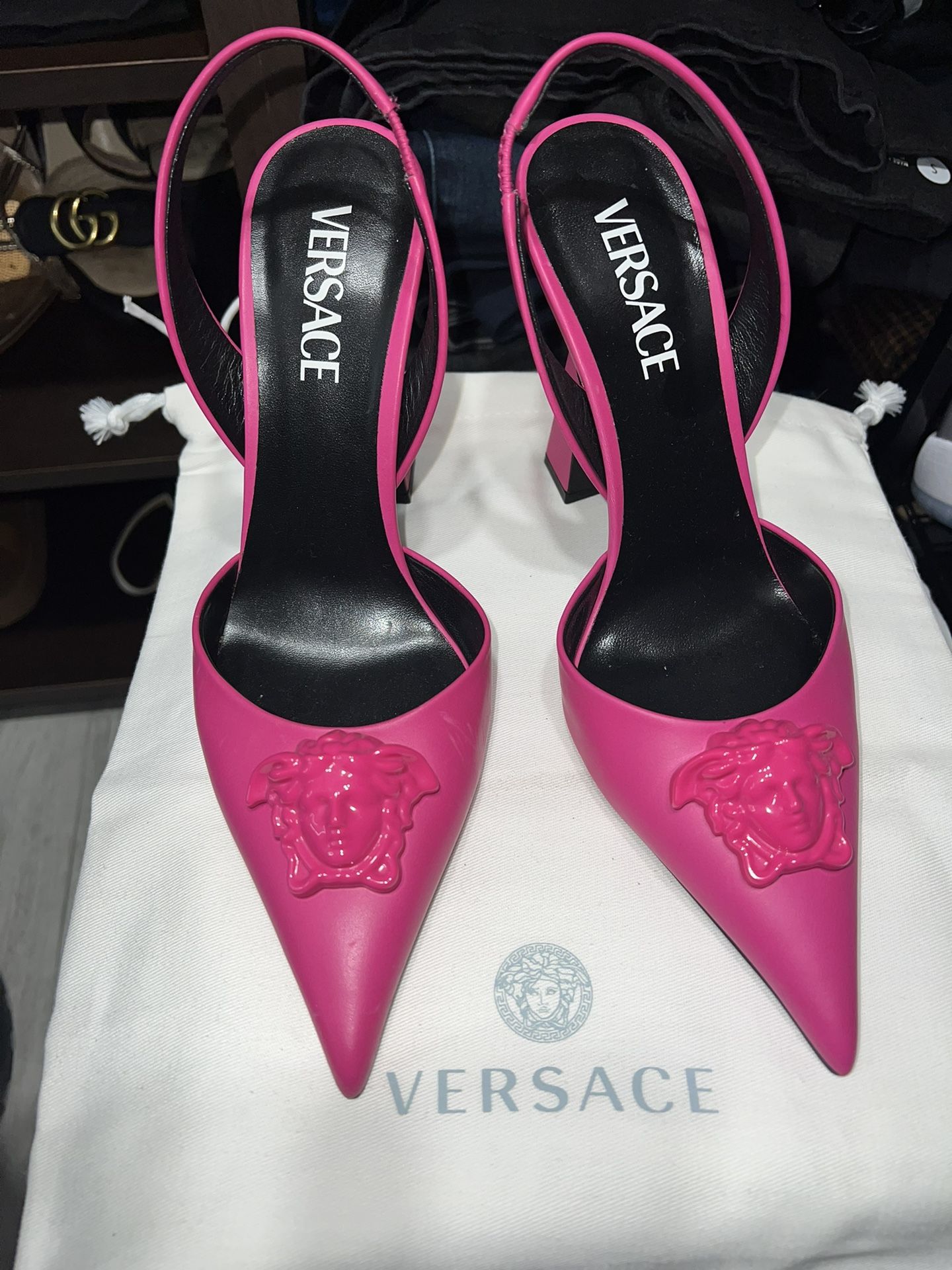 Versace La Medusa fuchsia Hot Pink Stiletto Size 8B NEW NEV
