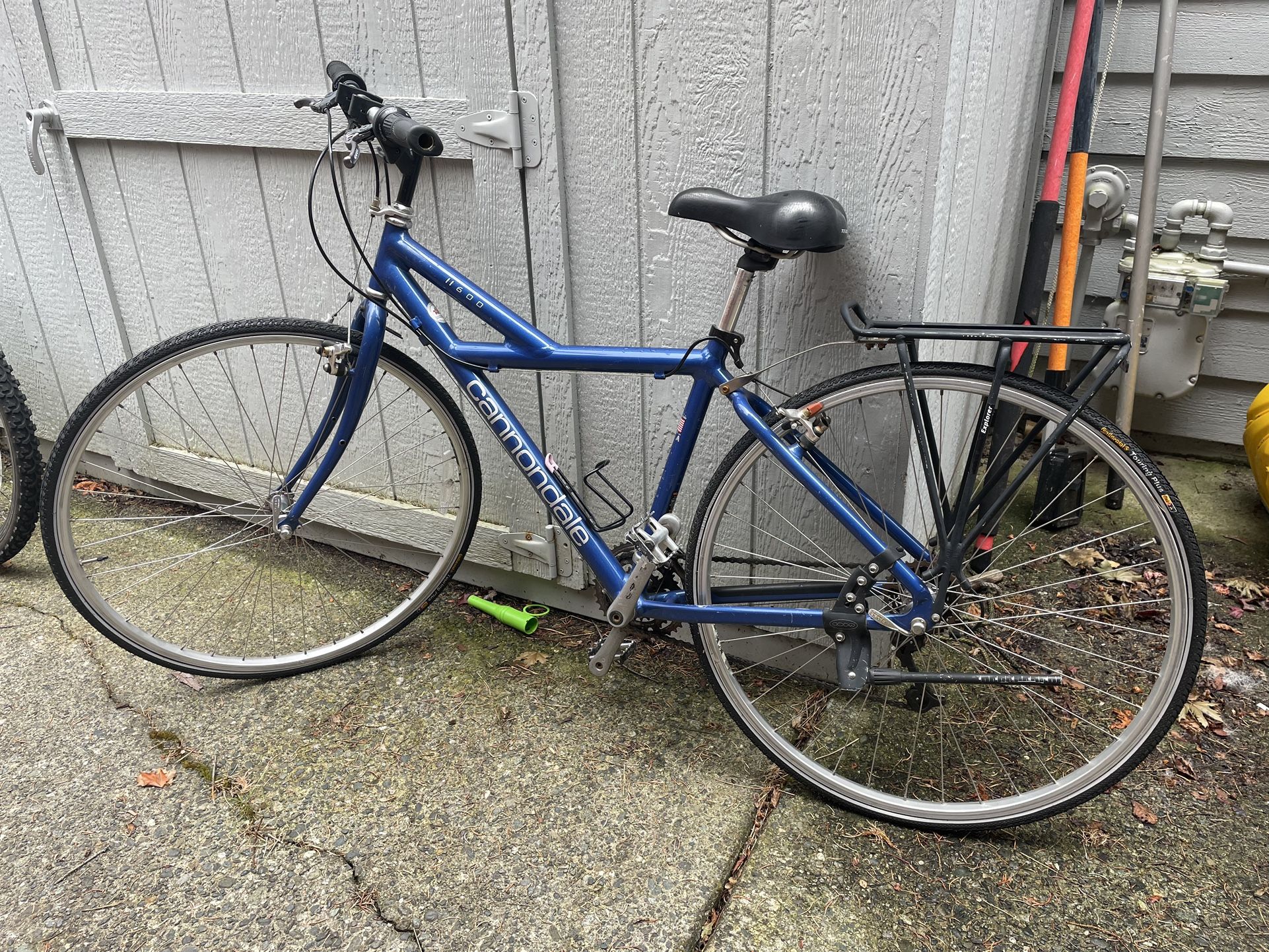 Bike For Sale. Cannondale H600