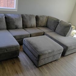 Ashley Furniture Sectional With Huge Ottoman Less Then A Year Old Like New