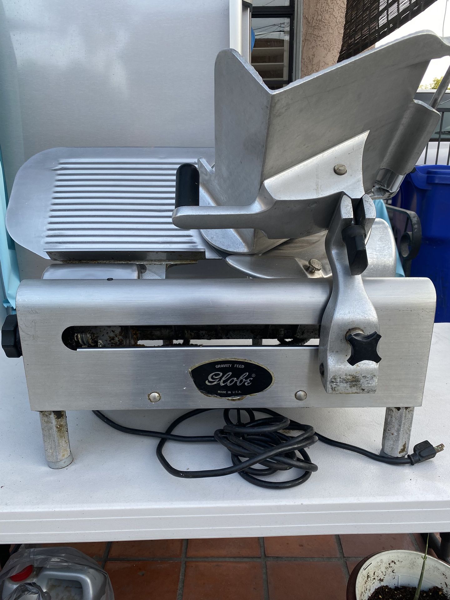 Globe Commercial Slicer
