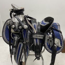 Nueva Montura Charra Bordada Con Herrage Y Fuste Plateado Completo 