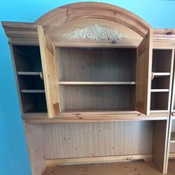 Wood Top Hutch / Desk Top (Broyhill)
