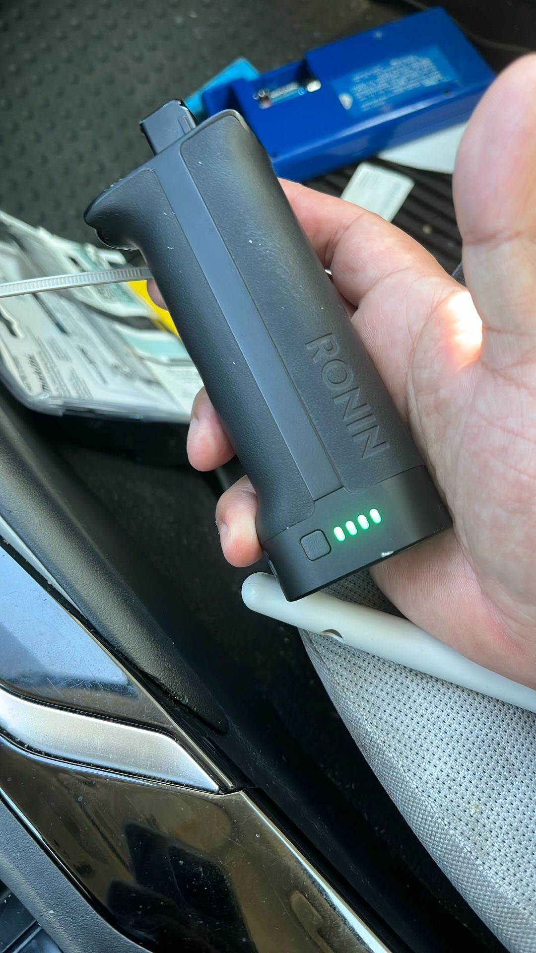 DJi. Ronin Battery Grip