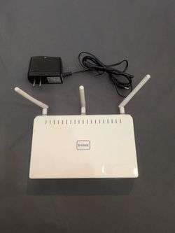 D-Link DIR-655 Xtreme N Wireless Router.