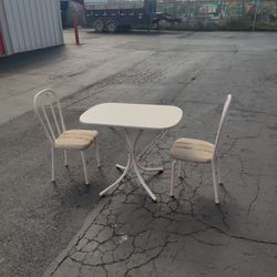 Table And Chairs 