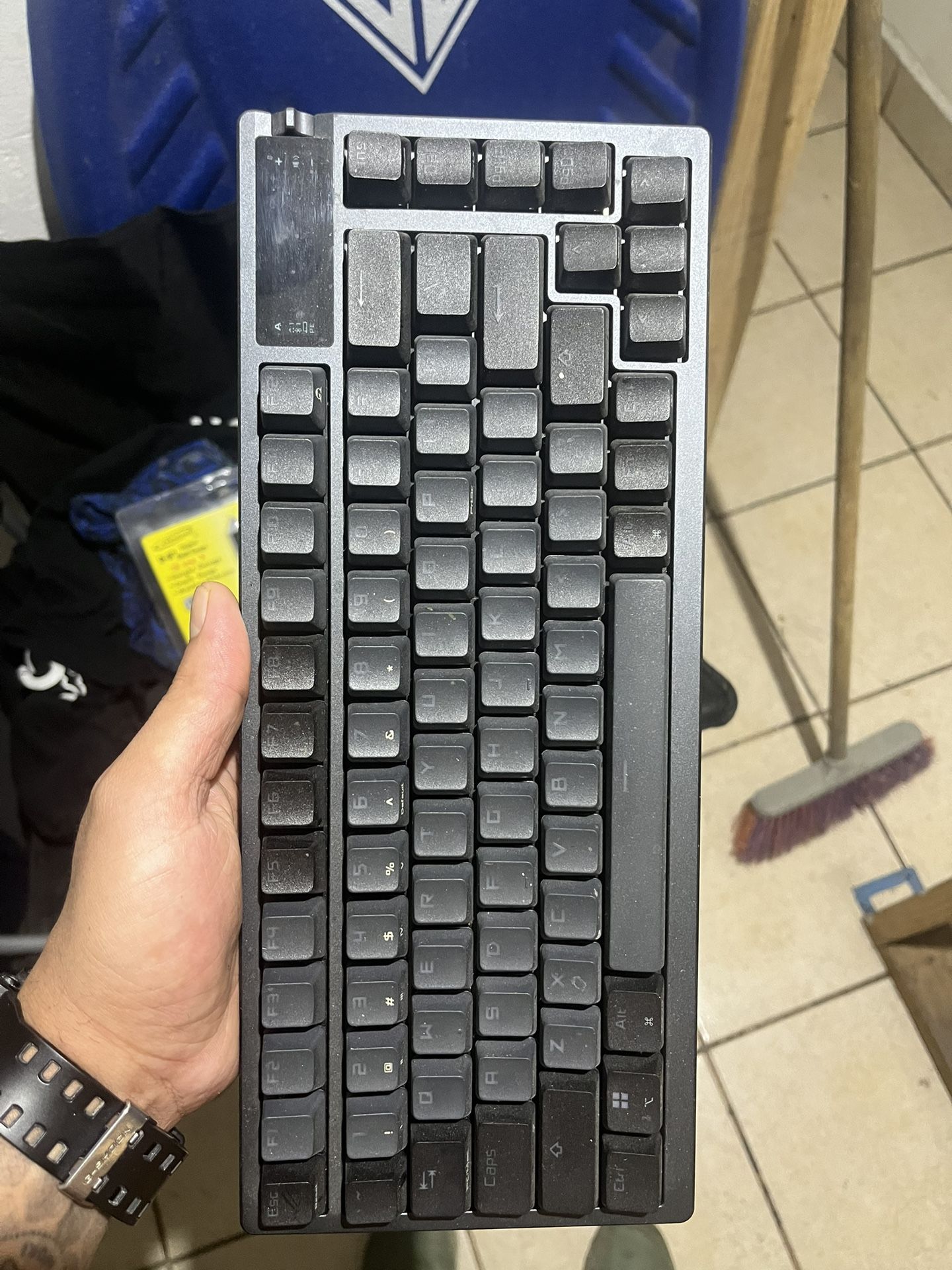 KeyBoard Gamer Rog Azoth 75