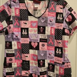 Scrub Top Size S
Two pockets