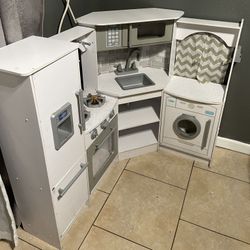 Toddler Corner Play Kitchen 