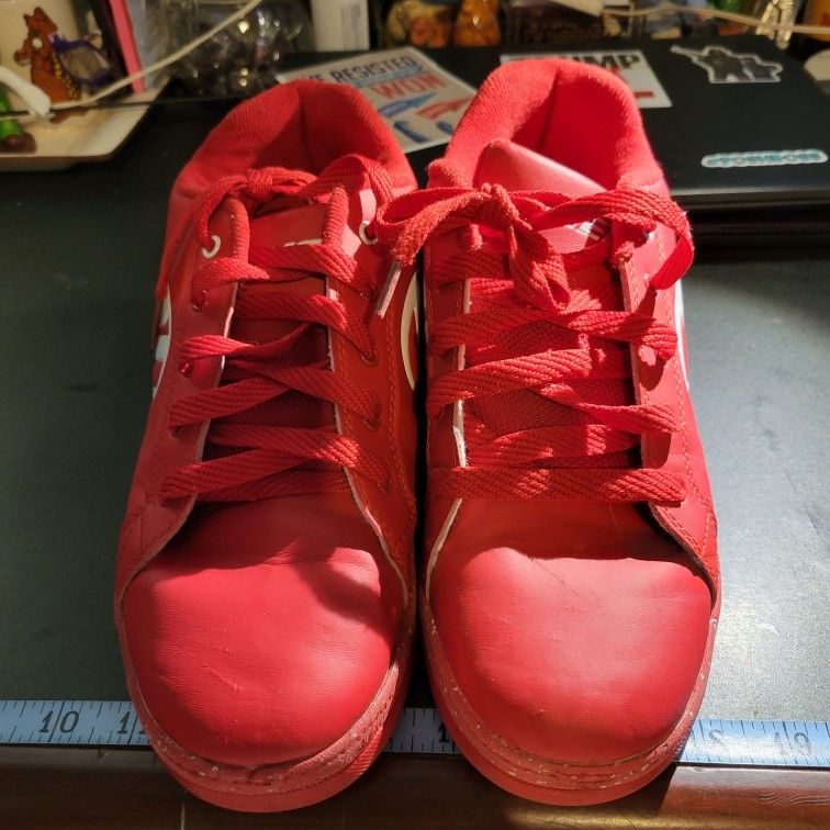 Mens SIZE 8 Heelys