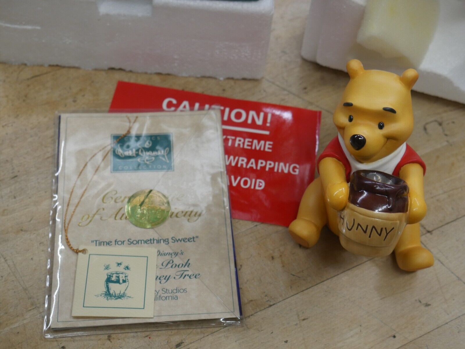 Disney Winnie Pooh & Honey Tree Time Something Sweet Figurine w COA Box new