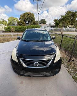 Nissan versa