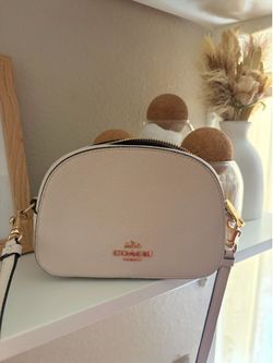 Crossbody coach bag