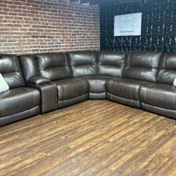 Delivery Available Brown Leather Reclining Sectional Sofa Couch