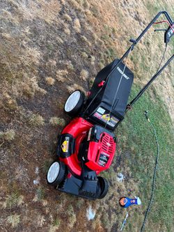 Troy-Bilt Front Wheel Drive Lawnmower 21”