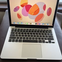 MacBook Pro 13”
