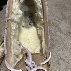  Ugg Dakota Slippers - Size 8